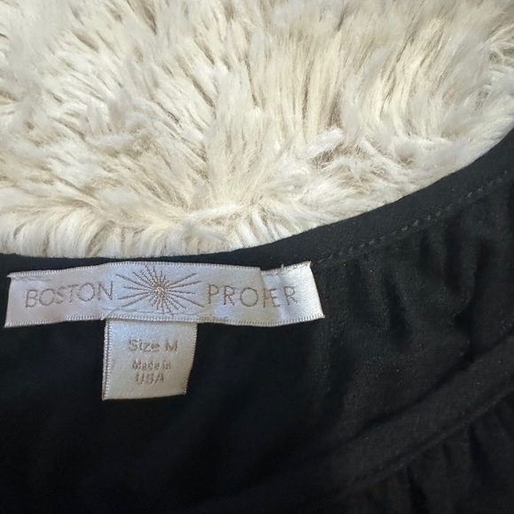 Boston Proper medium cold shoulder, top with banded bottom - Picture 3 of 4